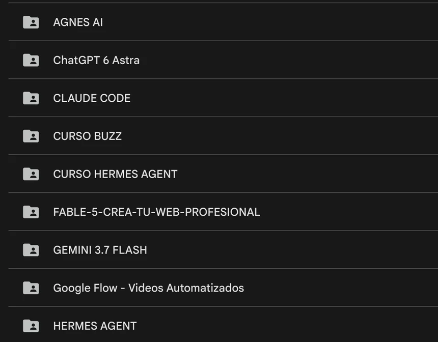 Carpetas de cursos dentro del Drive del Clan: Agnes AI, ChatGPT 6 Astra, Claude Code, Curso Buzz, Hermes Agent, Fable 5, Gemini 3.7 Flash y Google Flow.